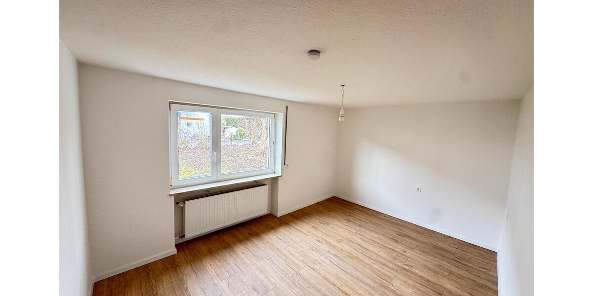 Erdgeschoßwohnung Villingen-Schwenningen Schwenningen - 3.5 Zimmer, 80 m&sup2;, 800&euro; | Angebot:24674114