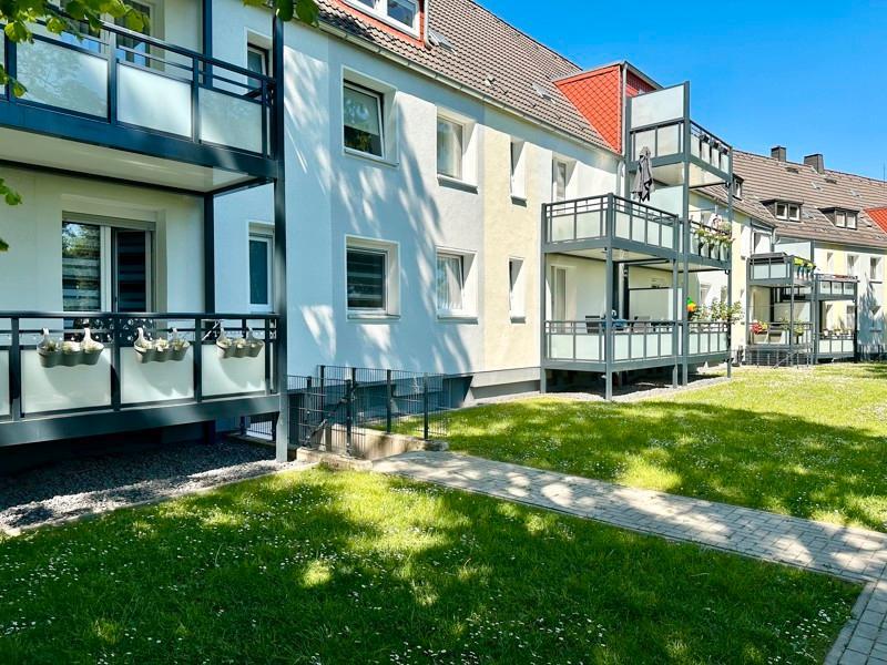 Sofort einziehen! In eine vollständig renovierte Wohnung mit modernem Bad!