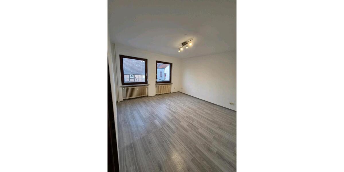 Etagenwohnung Aerzen - 3 Zimmer, 127 m&sup2;, 800&euro; | Angebot:25588645