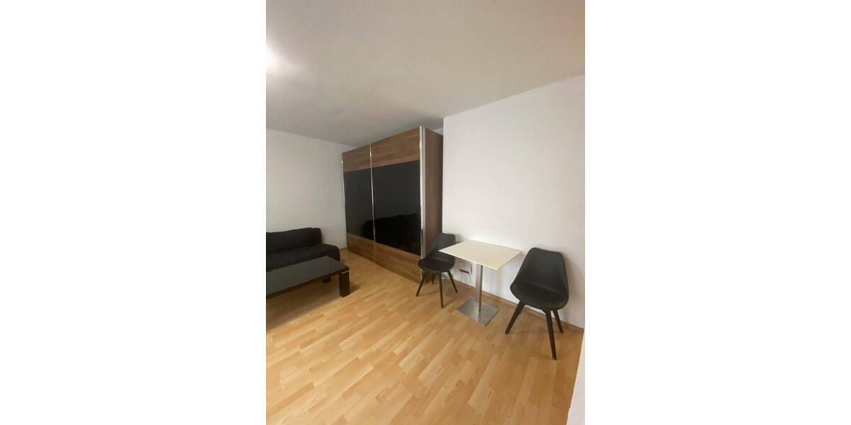 Etagenwohnung Köln Altstadt-Nord - 2 Zimmer, 50 m&sup2;, 1.350&euro; | Angebot:26740851