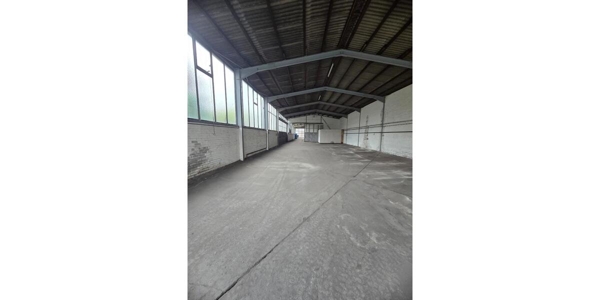 !!BIS ZU 3 MONATEN MIETFREI!! Großzügige Halle mit Büro und Parkplätzen in Duisburg! zimmer