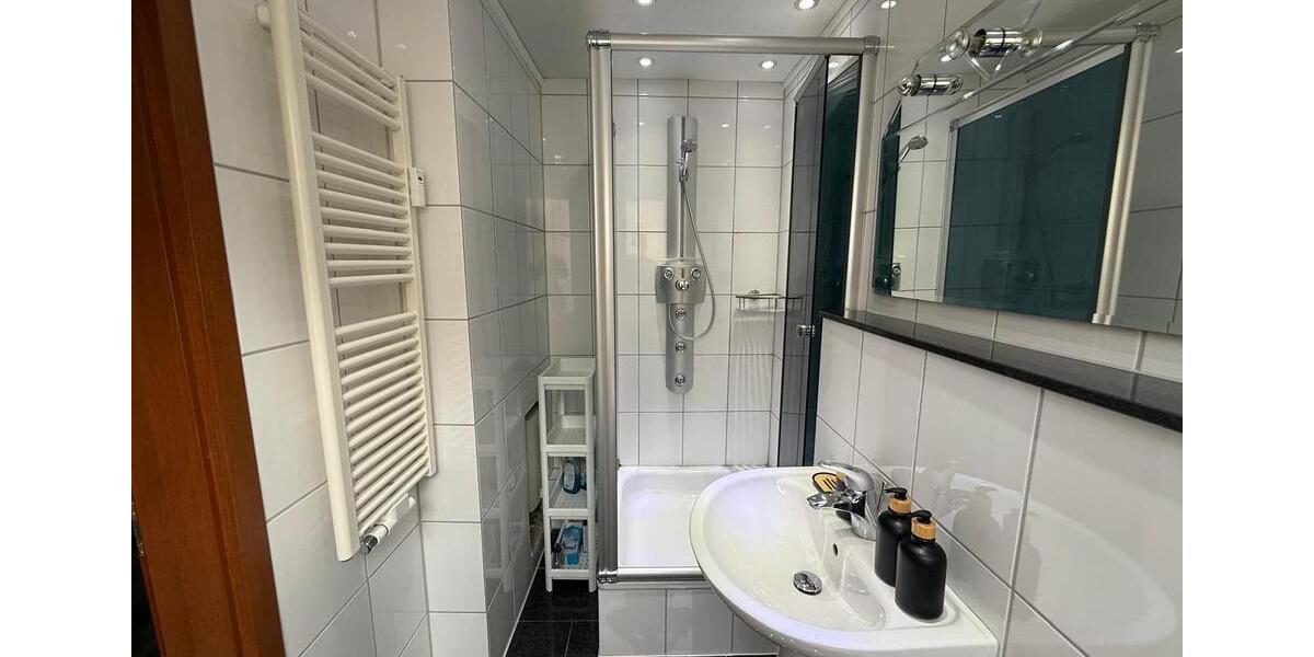 Wohnen auf Zeit Düsseldorf Stadtbezirk 6 - 2 Zimmer, 45 m&sup2;, 15&euro; | Angebot:25523204