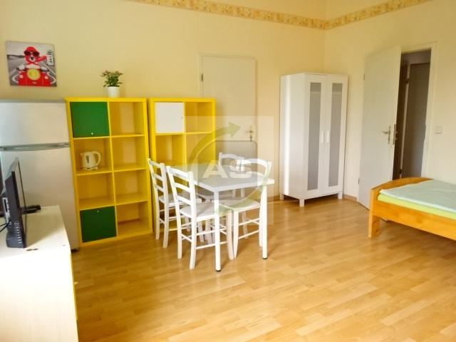 Etagenwohnung Werdau - 2 Zimmer, 48 m&sup2;, 315&euro; | Angebot:23818618