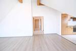 Dachgeschoßwohnung Deggendorf - 3 Zimmer, 66 m&sup2;, 700&euro; | Angebot:26697463