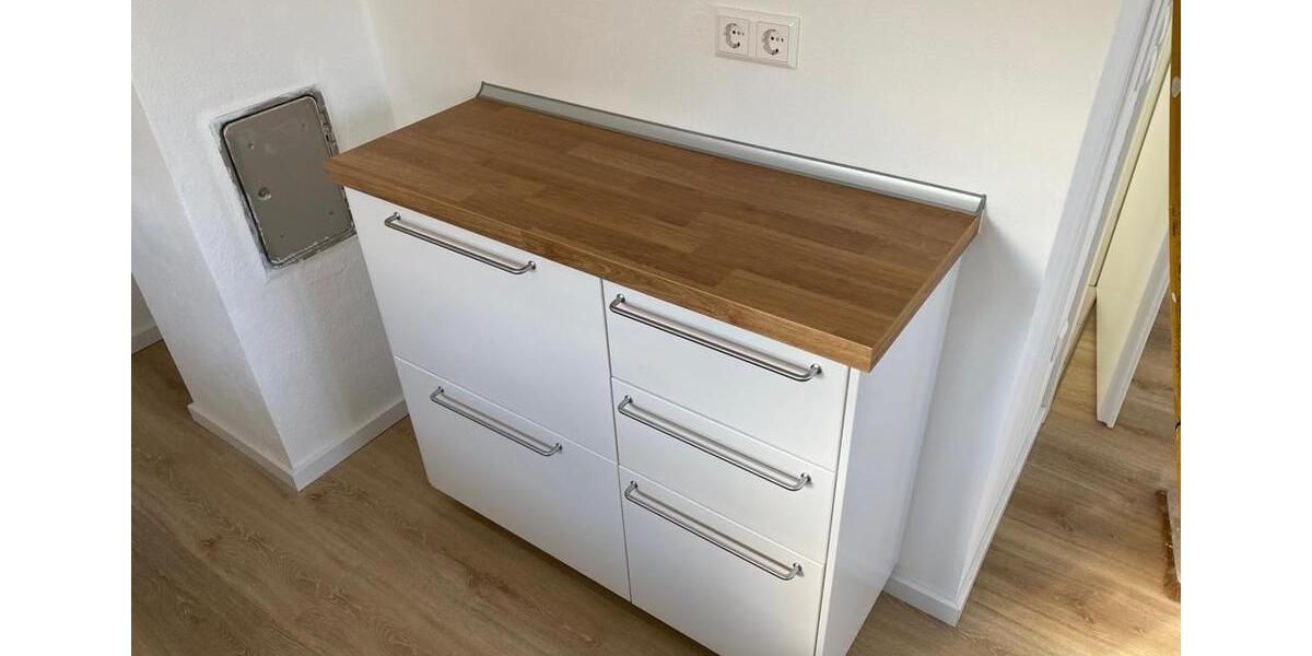 Dachgeschoßwohnung Wendlingen am Neckar - 2.5 Zimmer, 60 m&sup2;, 1.000&euro; | Angebot:25053517