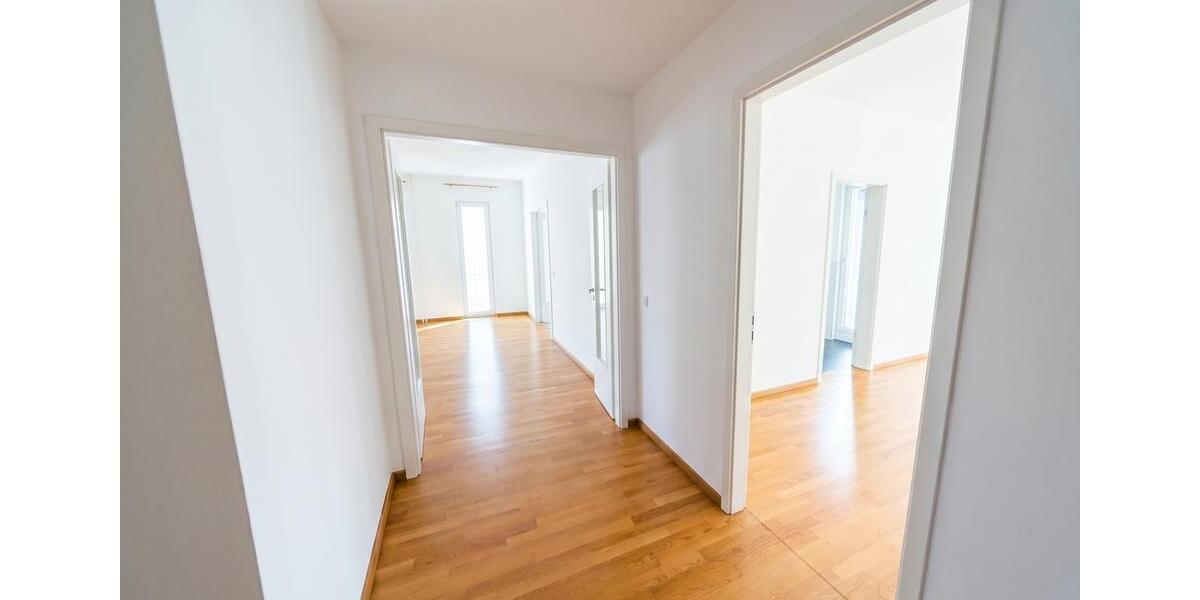 Etagenwohnung Berlin Mitte - 4 Zimmer, 133 m&sup2;, 1.900&euro; | Angebot:26586441