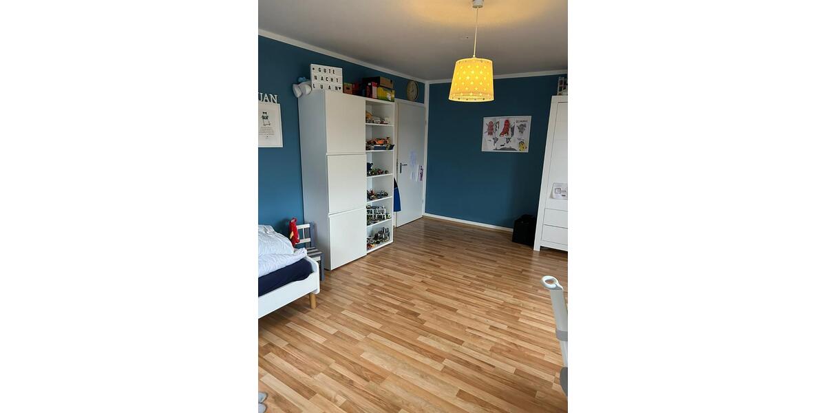 Etagenwohnung Idstein - 3 Zimmer, 93 m&sup2;, 770&euro; | Angebot:25560536