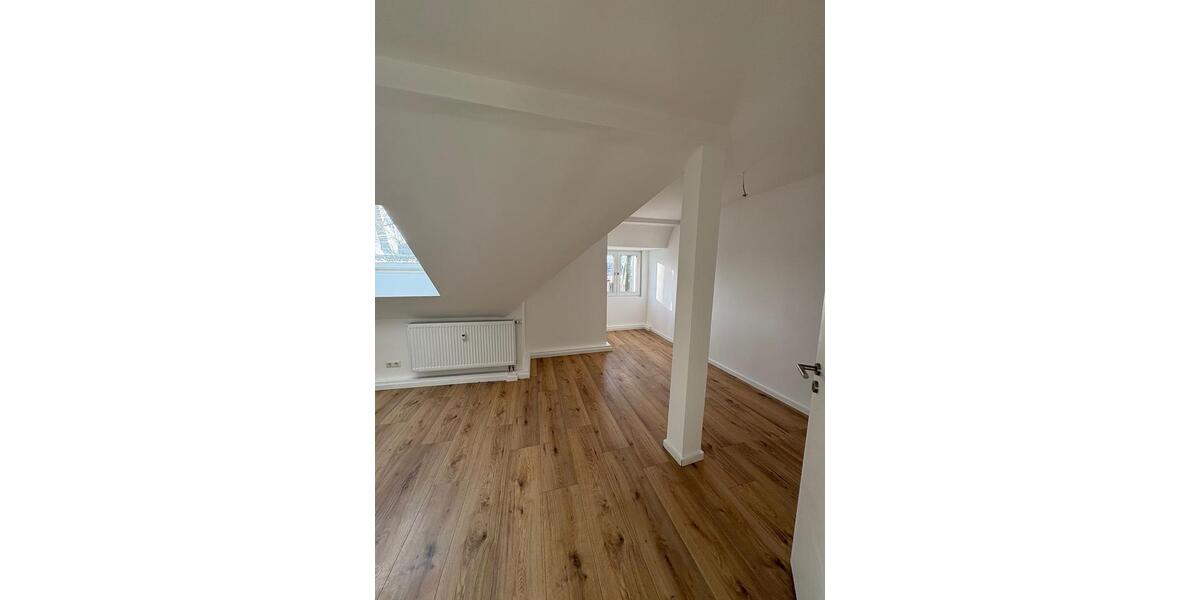 Dachgeschoßwohnung Oberhausen - 3.5 Zimmer, 103 m&sup2;, 770&euro; | Angebot:24703831