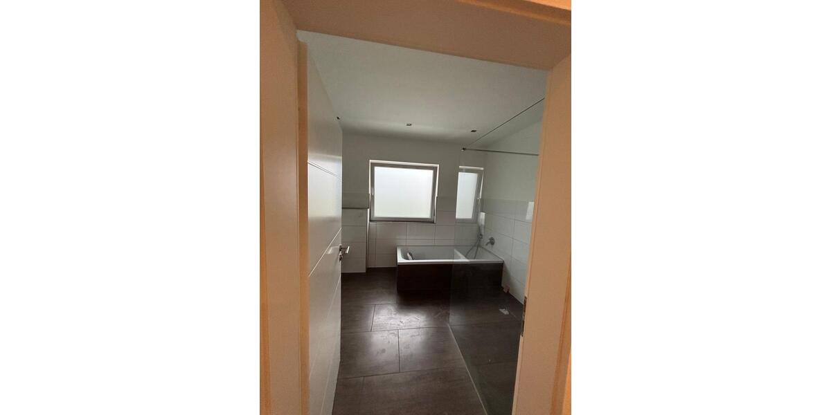 Etagenwohnung Celle Neustadt/Heese - 3 Zimmer, 80 m&sup2;, 800&euro; | Angebot:24775153