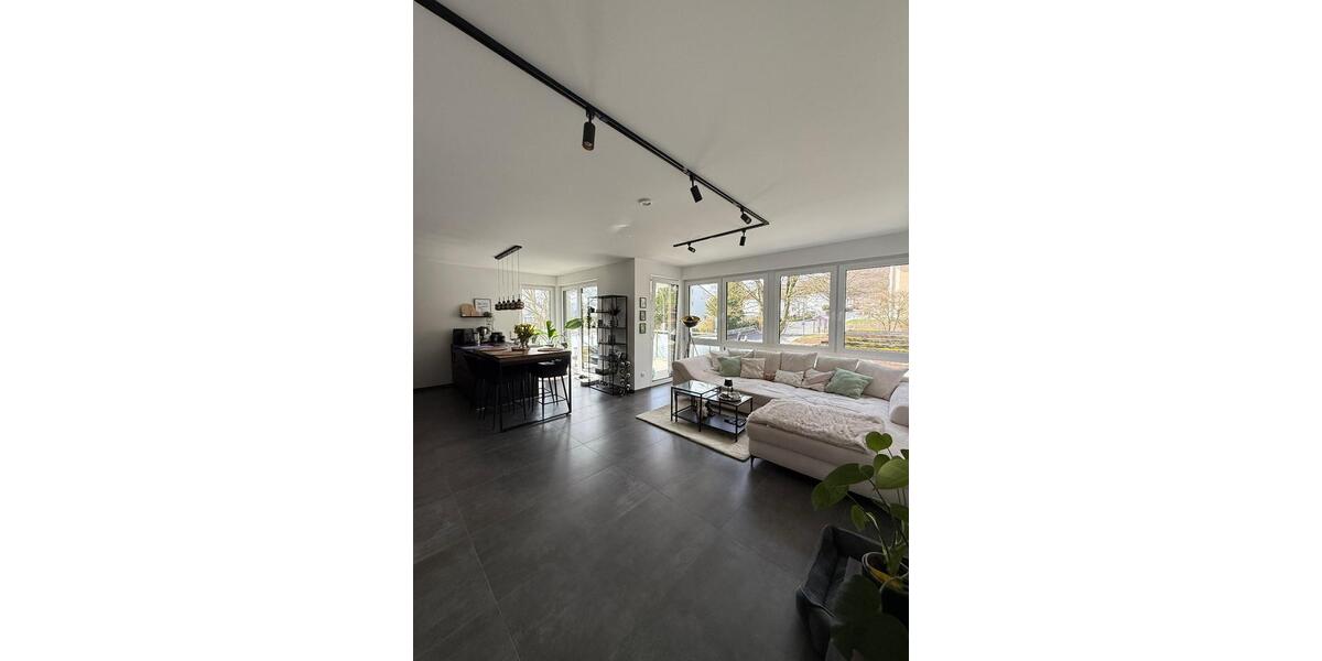 Etagenwohnung Baunatal - 2 Zimmer, 76 m&sup2;, 1.000&euro; | Angebot:25975090