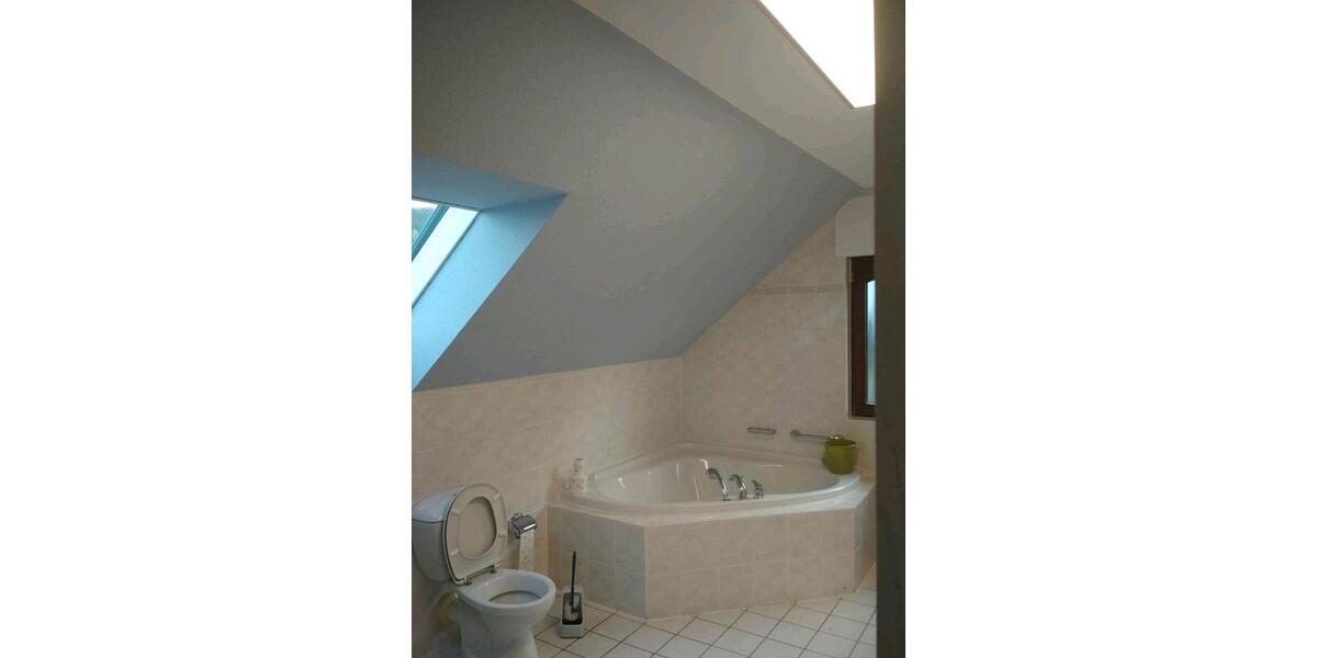 Dachgeschoßwohnung Katzweiler - 4 Zimmer, 79 m&sup2;, 840&euro; | Angebot:24679473