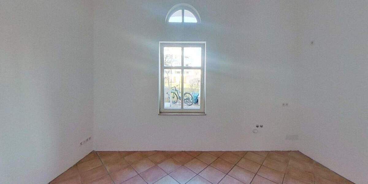 Etagenwohnung Donaueschingen - 7 Zimmer, 312 m&sup2;, 2.190&euro; | Angebot:25114620