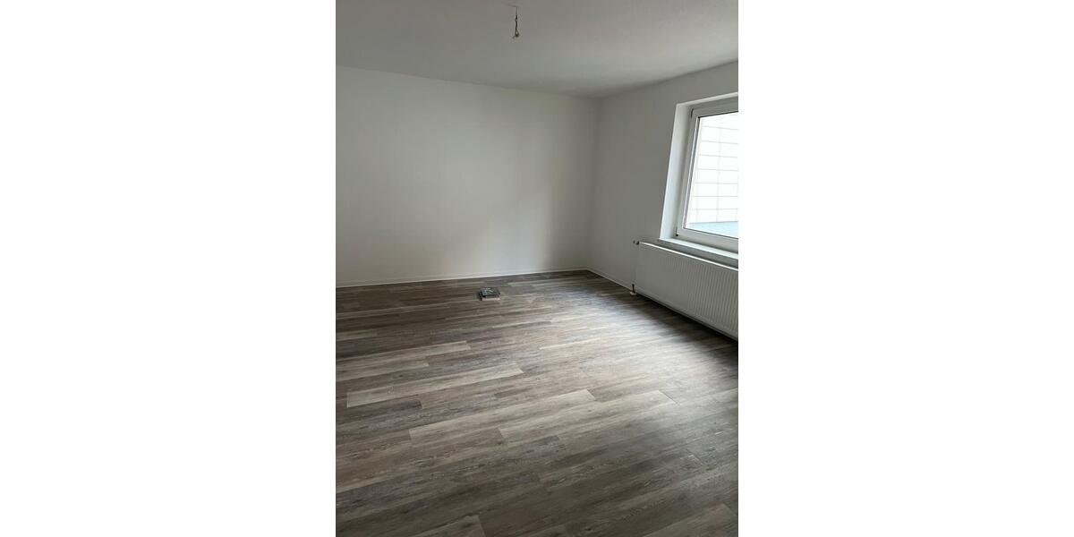 Dachgeschoßwohnung Eisleben (Lutherstadt) - 3 Zimmer, 99 m&sup2;, 700&euro; | Angebot:25339132