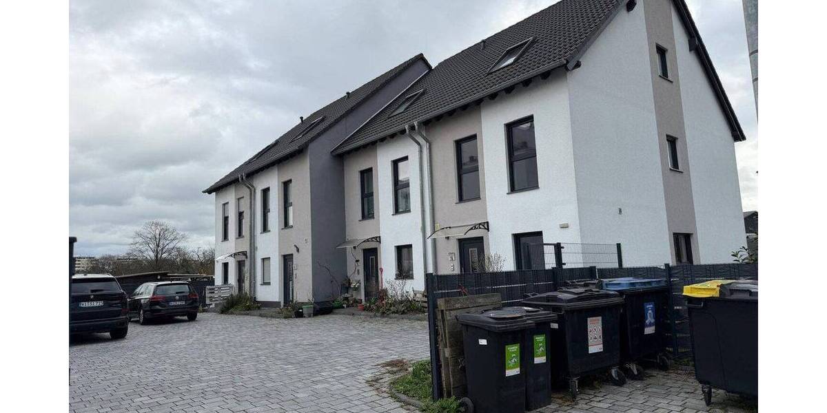 Reihenmittelhaus Mainz Kastel Mainz-Kastel - 5 Zimmer, 140 m&sup2;, 2.800&euro; | Angebot:26816221