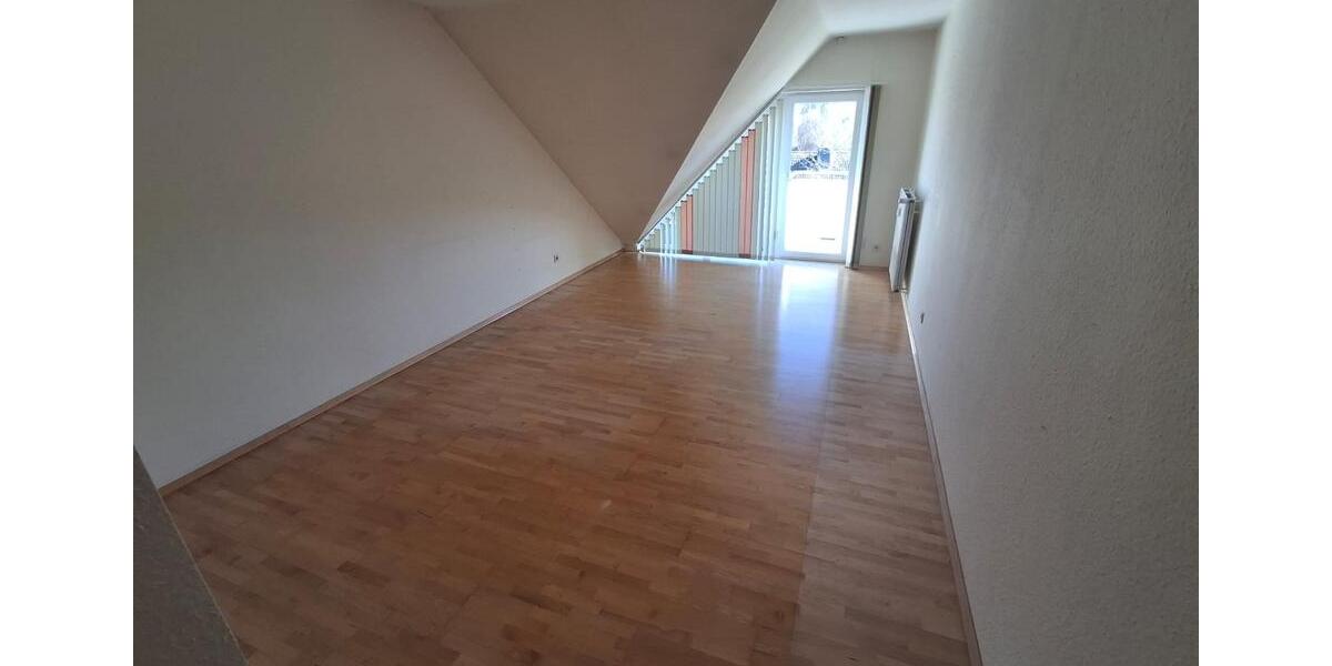Dachgeschoßwohnung Frankenberg (Eder) - 2 Zimmer, 83 m&sup2;, 750&euro; | Angebot:25960981