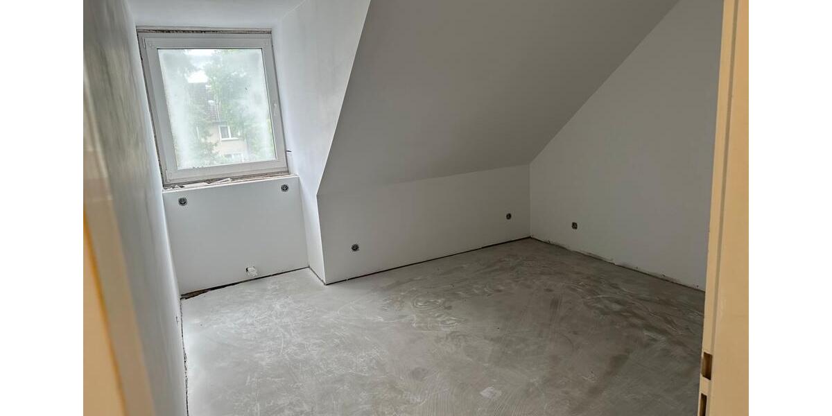 Dachgeschoßwohnung Munster - 3 Zimmer, 87 m&sup2;, 800&euro; | Angebot:26674201