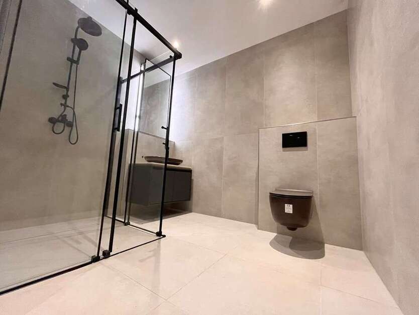 Wohnung zum Mieten in Oberhausen 1.055 € 128 m²