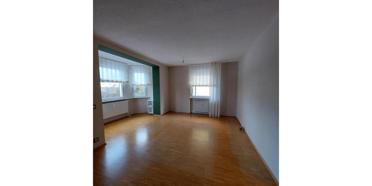 Erdgeschoßwohnung Lampertheim - 3 Zimmer, 88 m&sup2;, 1.200&euro; | Angebot:24805254