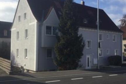 Hier wartet eine neu-renovierte 3-Zimmer-Wohnung auf Sie!