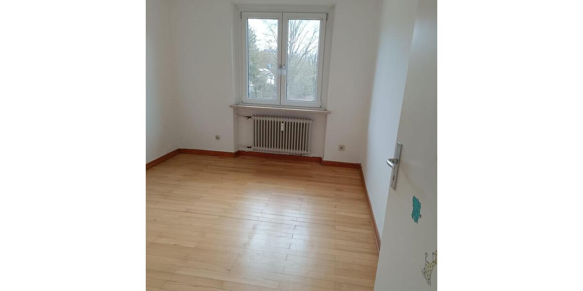 Etagenwohnung Feldkirchen - 3 Zimmer, 86 m&sup2;, 600&euro; | Angebot:25988930