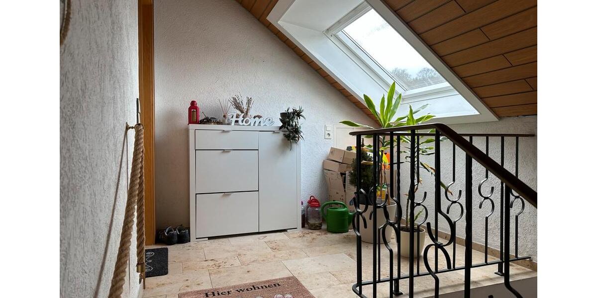 Dachgeschoßwohnung Schalksmühle - 3 Zimmer, 100 m&sup2;, 710&euro; | Angebot:24866553