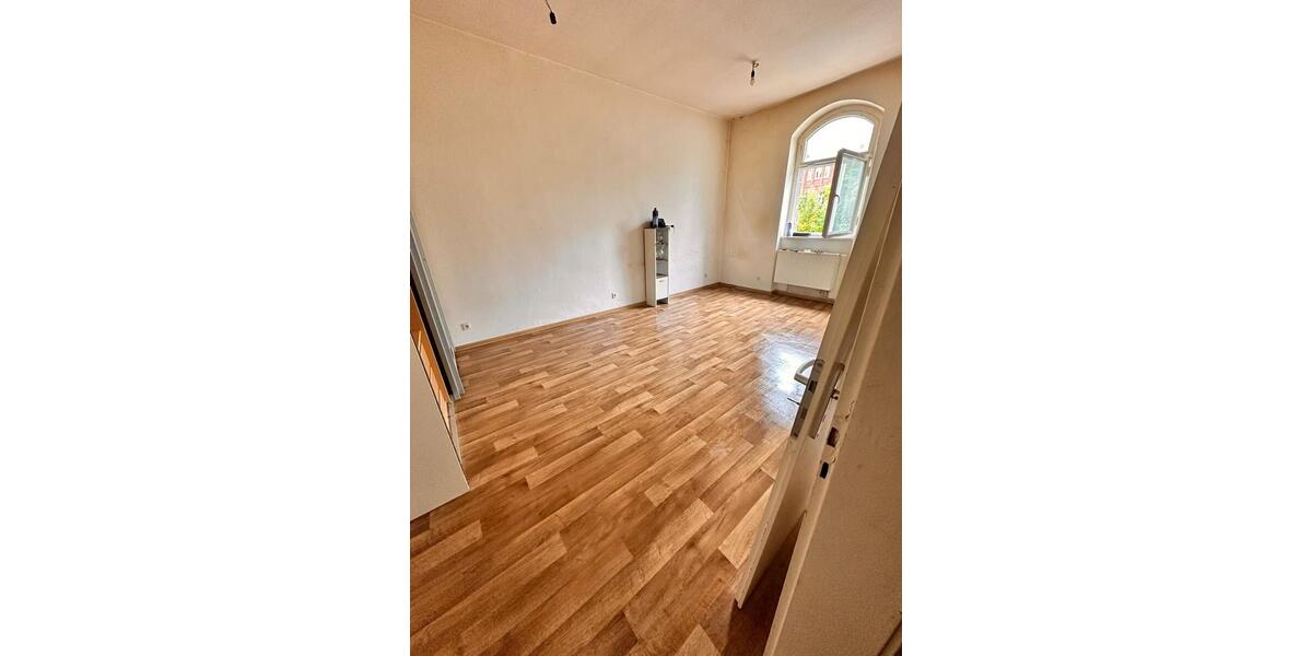 Etagenwohnung Suhl - 1 Zimmer, 39 m&sup2;, 200&euro; | Angebot:21294448