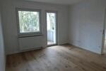 Etagenwohnung Wiesbaden Biebrich - 4 Zimmer, 81 m&sup2;, 1.500&euro; | Angebot:25813611