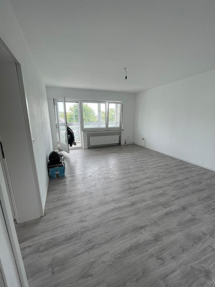 2-Zimmer-Wohnung mit Balkon, Aufzug in Remscheid-Kremholl