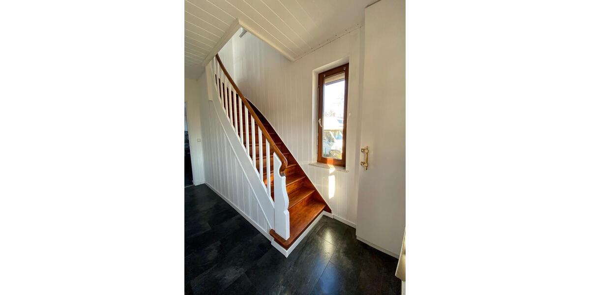 Dachgeschoßwohnung Wesselburen - 3 Zimmer, 70 m&sup2;, 820&euro; | Angebot:26023632