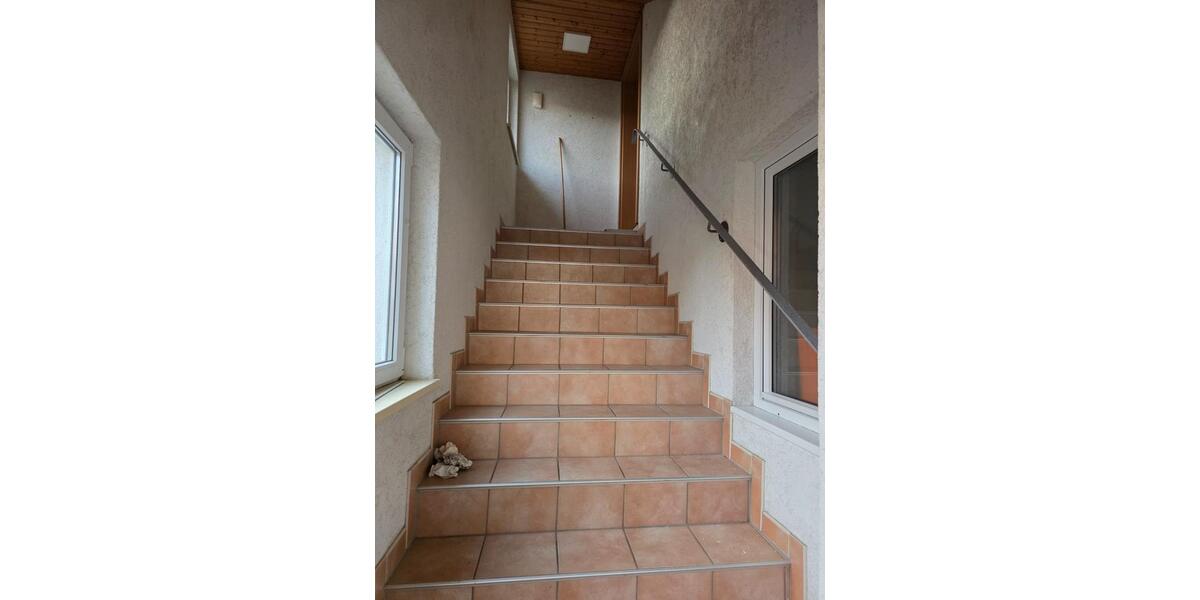 Etagenwohnung Karben - 3 Zimmer, 86 m&sup2;, 850&euro; | Angebot:25515620