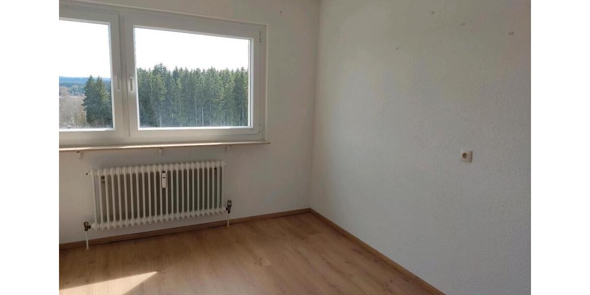 Etagenwohnung Villingen-Schwenningen Schwenningen - 3 Zimmer, 80 m&sup2;, 900&euro; | Angebot:26041968