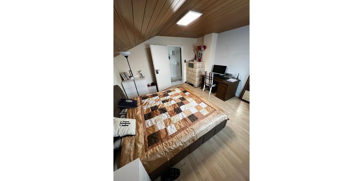 Dachgeschoßwohnung Weiterstadt - 3 Zimmer, 65 m&sup2;, 1.100&euro; | Angebot:24837050