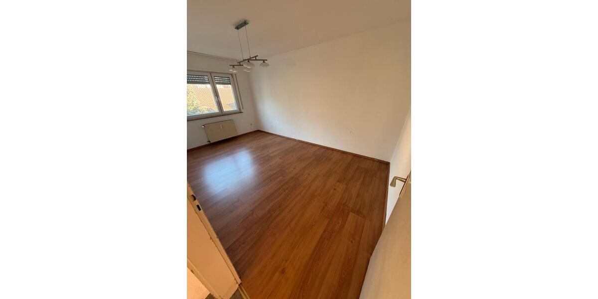 Etagenwohnung Pforzheim - 3 Zimmer, 60 m&sup2;, 640&euro; | Angebot:26547307