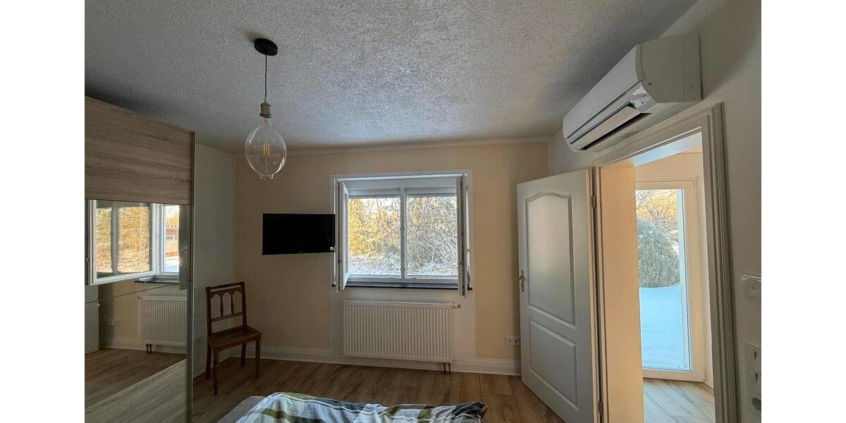 Kernsanierte, großzügige 2-Zimmer Wohnung im Grünen 2 zimmer