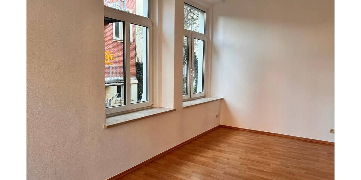Etagenwohnung Plauen Stadtmitte - 3 Zimmer, 78 m&sup2;, 400&euro; | Angebot:26657190