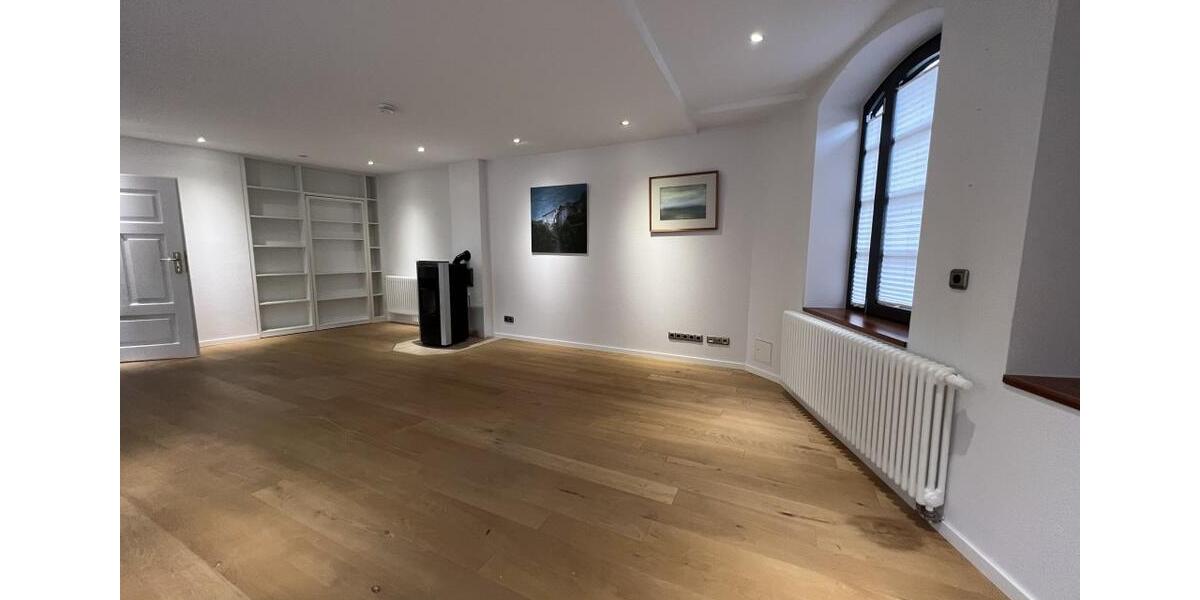 Einfamilienhaus Gießen - 6 Zimmer, 150 m&sup2;, 1.500&euro; | Angebot:18615709