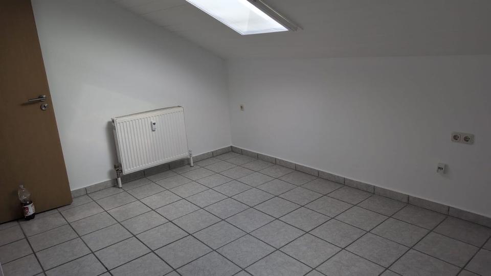 Dachgeschoßwohnung Kirchberg im Wald - 3 Zimmer, 75 m&sup2;, 485&euro; | Angebot:26705072