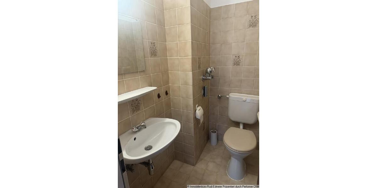 Erdgeschoßwohnung Deggendorf - 3.5 Zimmer, 91 m&sup2;, 790&euro; | Angebot:26548873