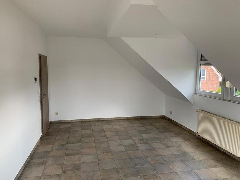 4ZKB Dachgeschoßwohnung 120m² in Bad Zwischenahn zu vermieten
