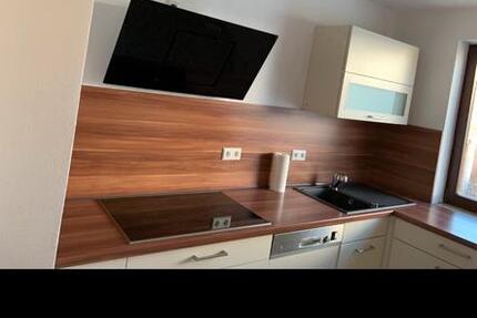 4-Zimmer- Wohnung mit großer Dachterrasse und Balkon 4 zimmer