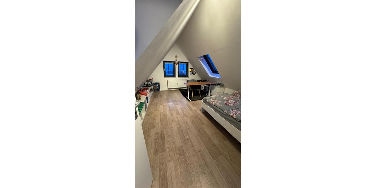 Reihenhaus Dresden Leuben - 5 Zimmer, 136 m&sup2;, 1.296&euro; | Angebot:26250231