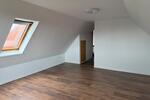 Dachgeschoßwohnung Lindhorst - 3.5 Zimmer, 102 m&sup2;, 850&euro; | Angebot:26582753