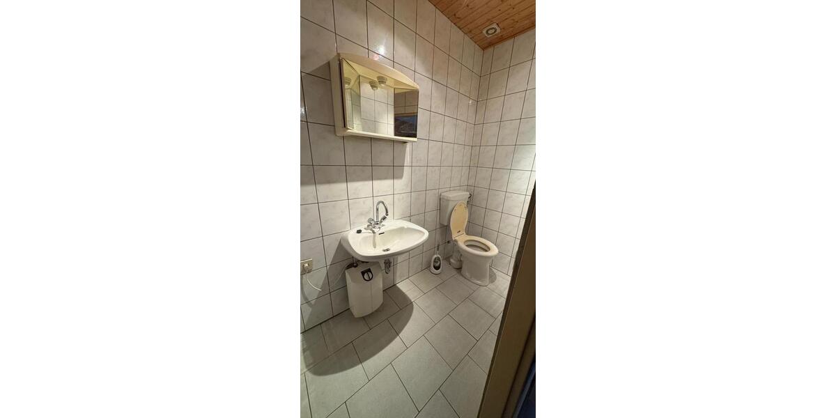 Etagenwohnung Holzminden - 3 Zimmer, 105 m&sup2;, 450&euro; | Angebot:24833319