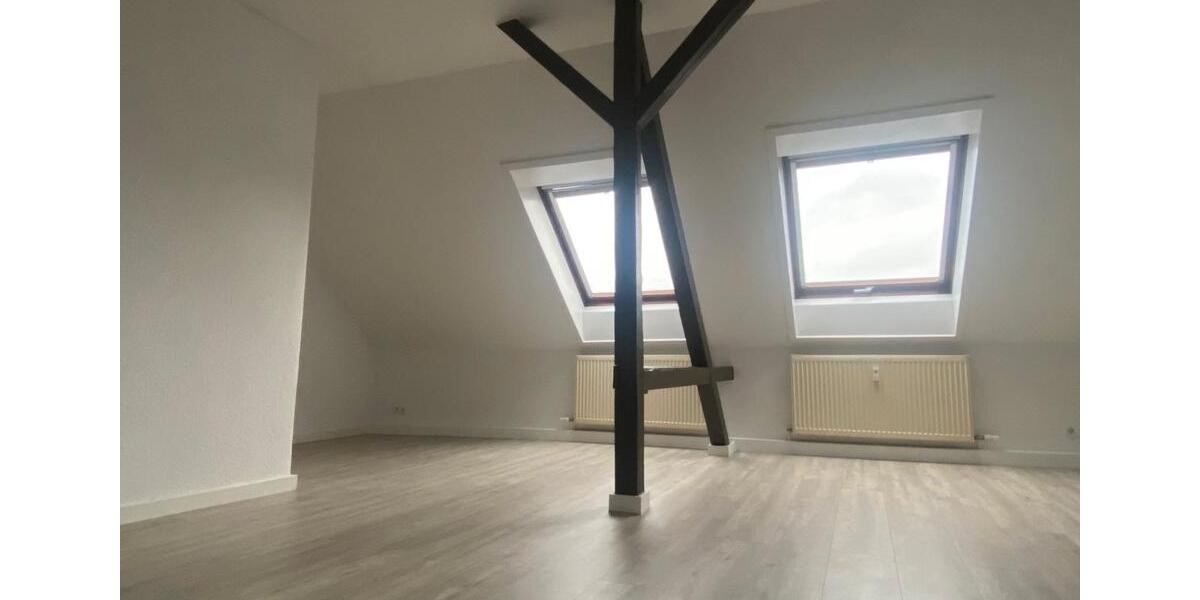 Dachgeschoßwohnung Zwickau Zwickau-West - 2 Zimmer, 56 m&sup2;, 340&euro; | Angebot:26649282