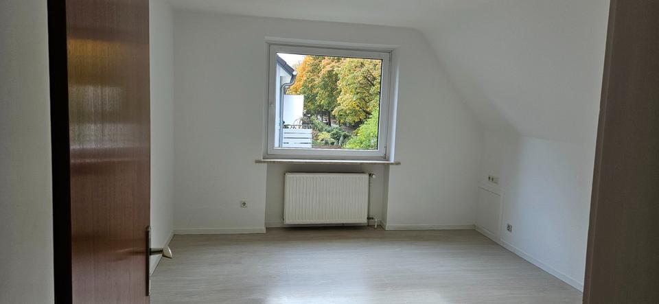 Helle WG-Zimmer in Niendorf - Neugründung einer WG zimmer