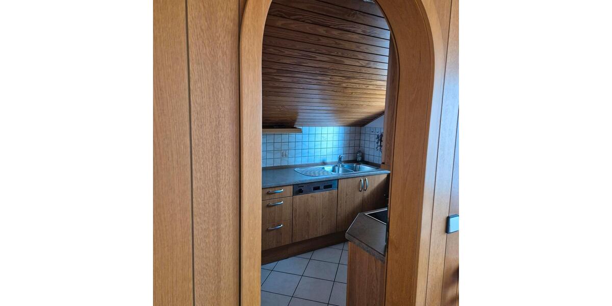 Dachgeschoßwohnung Plochingen - 3.5 Zimmer, 105 m&sup2;, 1.150&euro; | Angebot:26621003