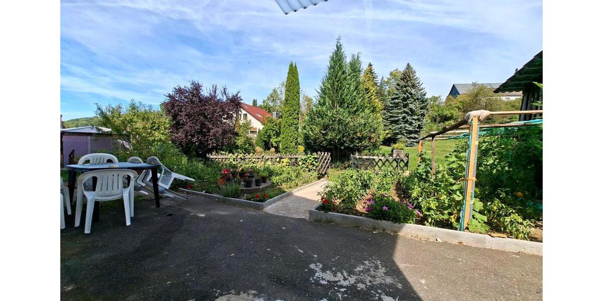 Etagenwohnung Helsa - 6 Zimmer, 102 m&sup2;, 1.000&euro; | Angebot:24730510