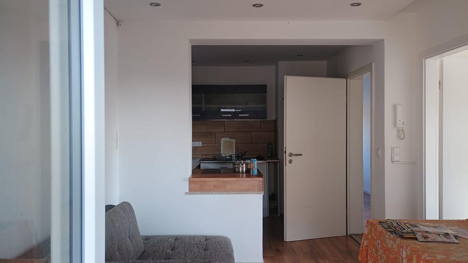 Etagenwohnung Neuötting - 2 Zimmer, 80 m&sup2;, 1.000&euro; | Angebot:25353290