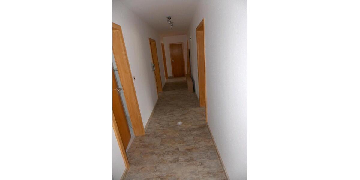 Etagenwohnung Tussenhausen - 4 Zimmer, 100 m&sup2;, 900&euro; | Angebot:26049381