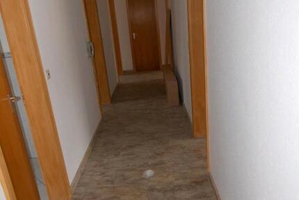 Wohnung Tussenhausen - 4 Zimmer, 100 m&sup2;, 900&euro; | Angebot:26049381